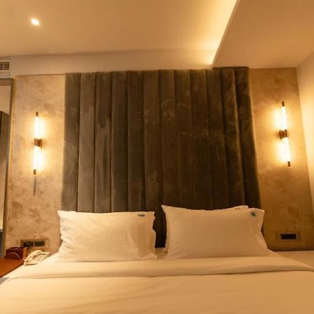 Hotel Ocean Blue Visakhapatnam Eksteriør billede